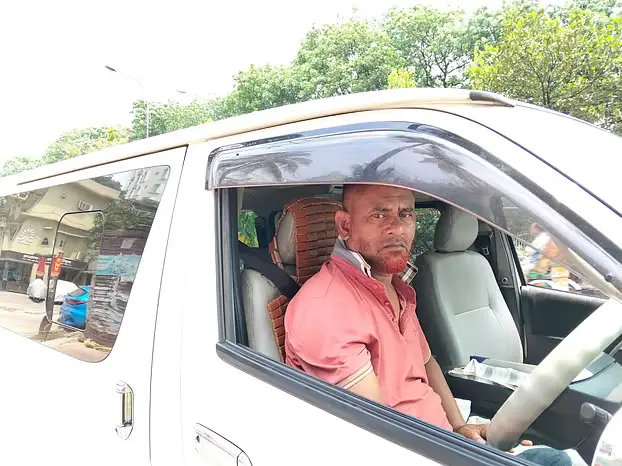 মোহাম্মদপুরে তেলের জন্য ১২ ঘণ্টার অপেক্ষা, খাওয়া–ঘুম নেই, হলো ছিনতাইও image 7 Flash Feed