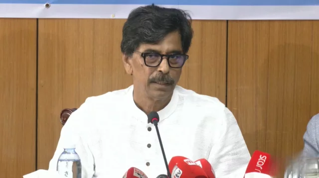 হাওড়ের ক্ষতিগ্রস্ত কৃষকদের সাড়ে ৭ হাজার টাকা আর্থিক সহায়তা: কৃষিমন্ত্রী 1 6fa83f83a31e2c147eb3b170dcf88204 69f7141002d0f Flash Feed